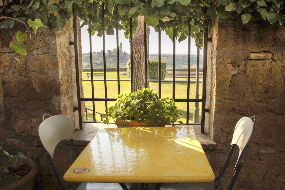 Locanda Di Mirandolina Tuscania Exterior photo