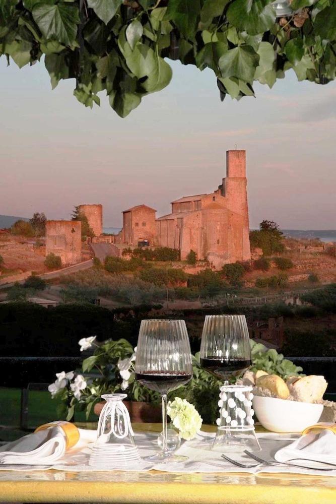 Locanda Di Mirandolina Tuscania Exterior photo